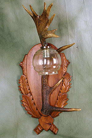 Wandleuchte, kapitale Rothirschstange Wandleuchte, kapitale Rothirschstange