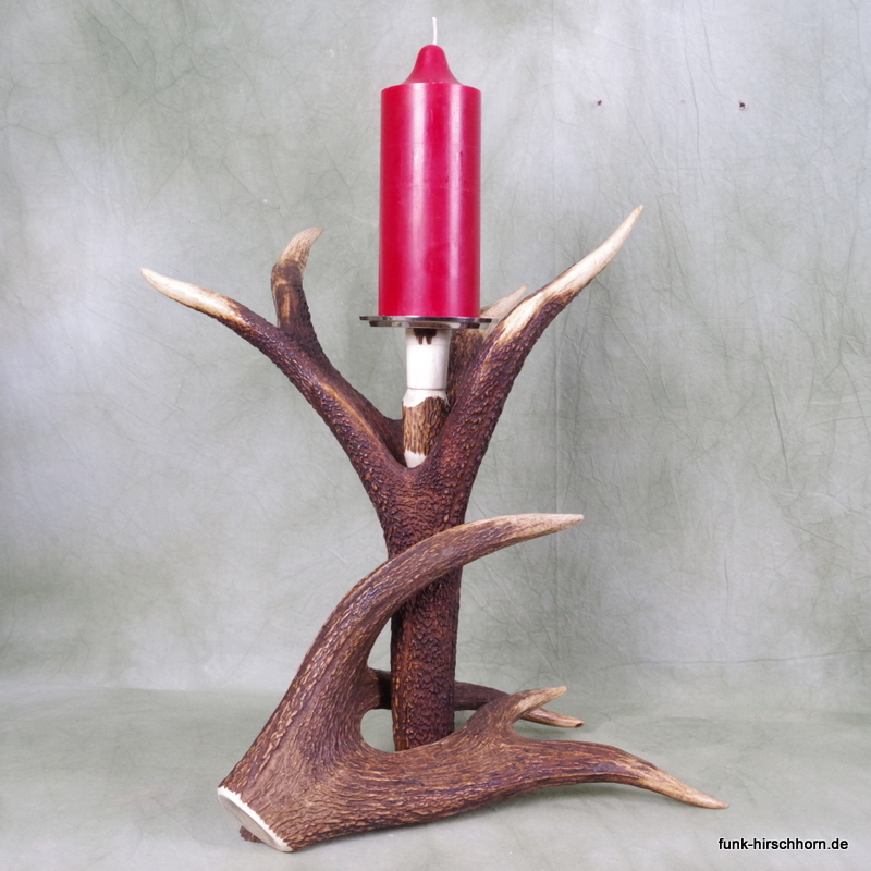 Geweihpokal, dekorativer Kerzenleuchter aus kapitalen Geweihkronen