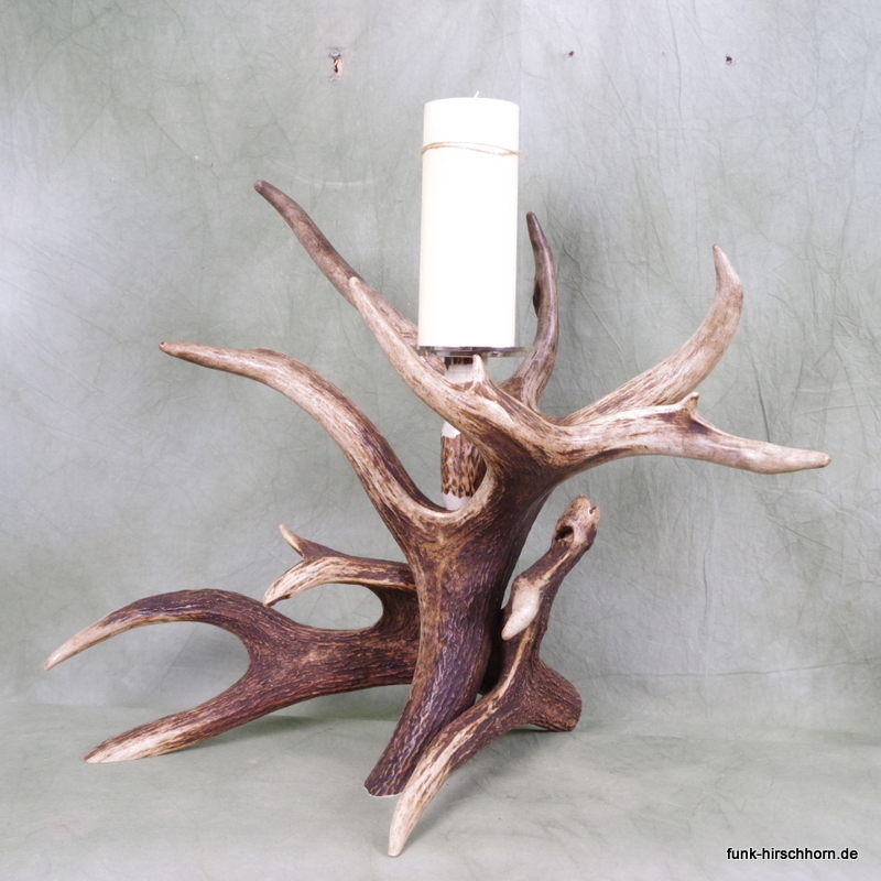 Geweihpokal, dekorativer Kerzenleuchter aus kapitalen Geweihkronen